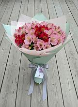 Букет цветов из:  Альстромерии #REPLACE_PRED# Барда