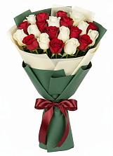 Букет Микс из красных и белых роз #REPLACE_PRED# Барда