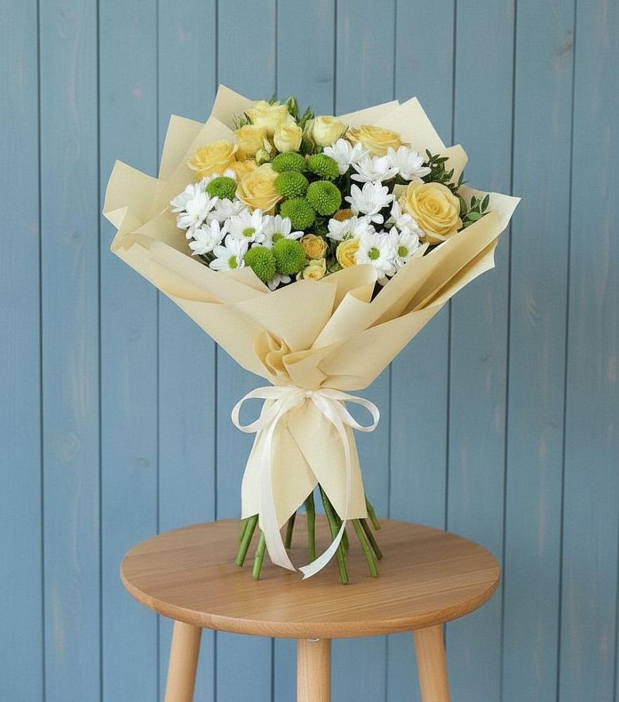 Букет цветов из: Хризантемы и Розы в Барда