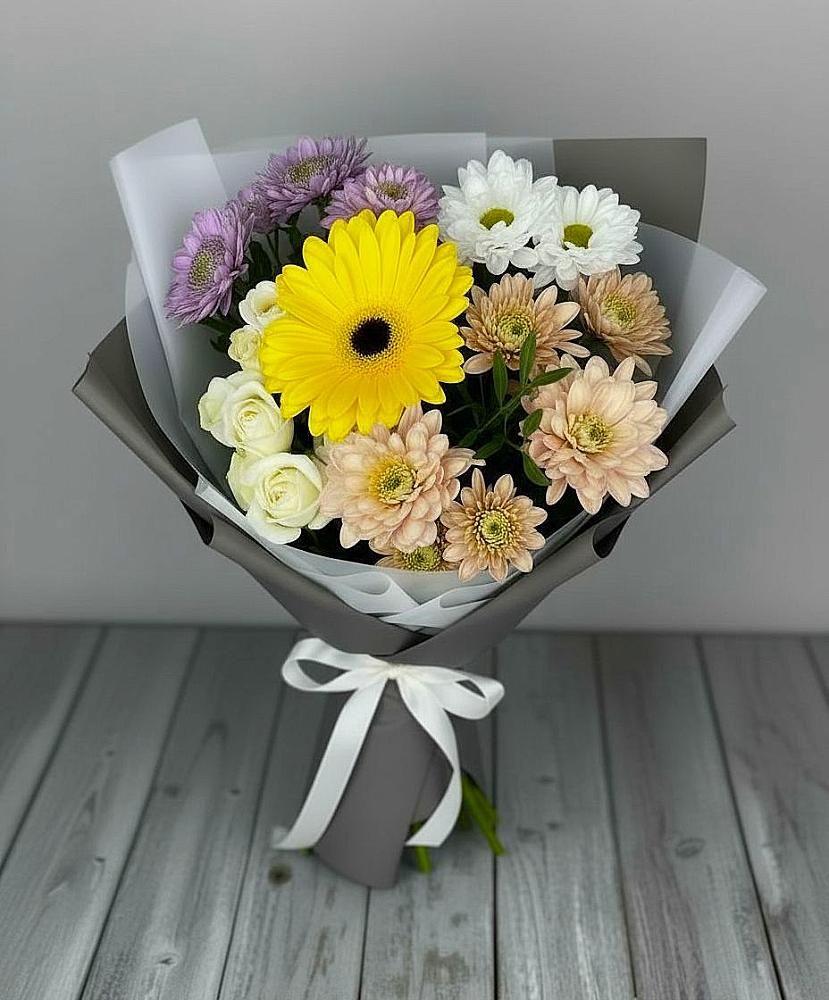 Букет цветов из: Розы, Герберы и Хризантемы в Барда