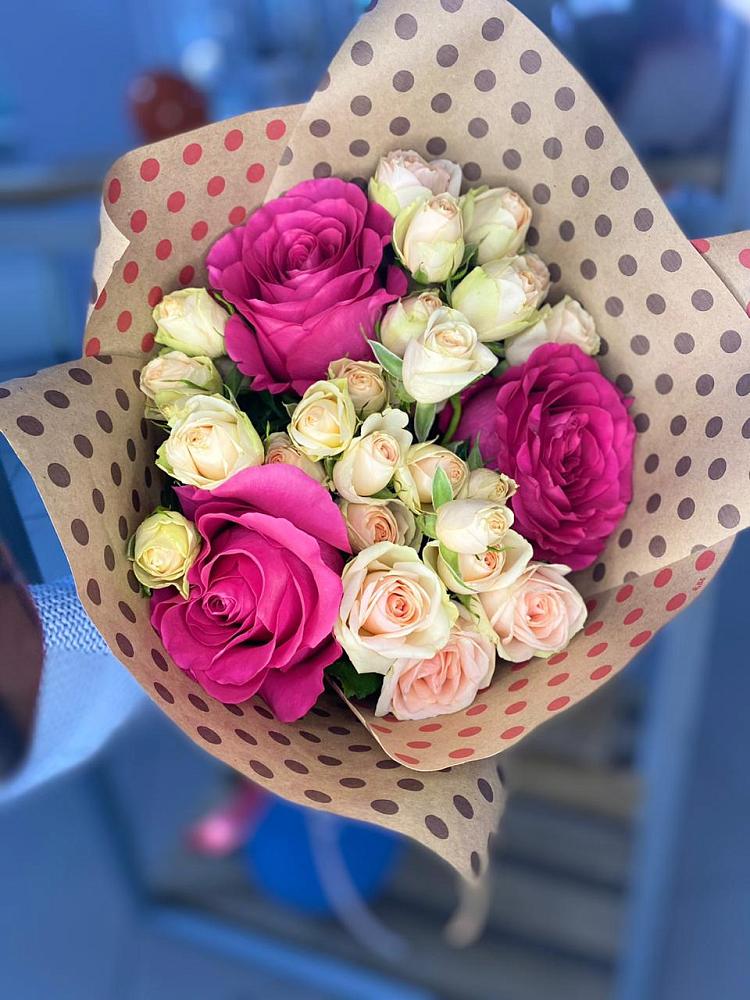 Букет цветов из: Розы в Барда