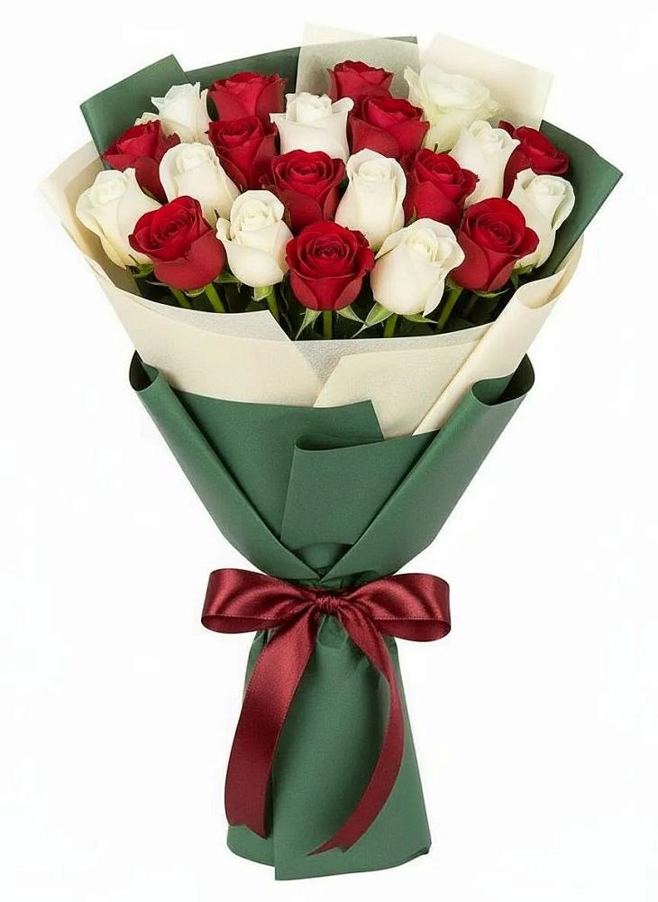 Букет Микс из красных и белых роз в Барда
