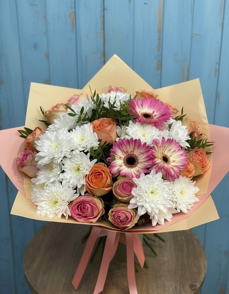 Букет цветов из: Розы, Герберы и Хризантемы в Барда