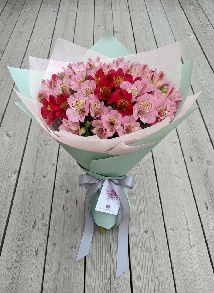 Букет цветов из: Альстромерии в Барда