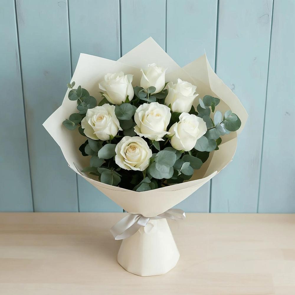 Букет Белые розы в Эвкалипте в Барда