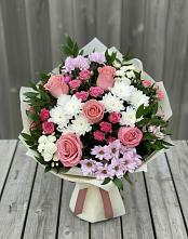Букет цветов из:  Альстромерии, Гвоздики, Розы и Хризантемы в Барда
