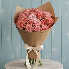 Букет цветов из:  Розы в Барда