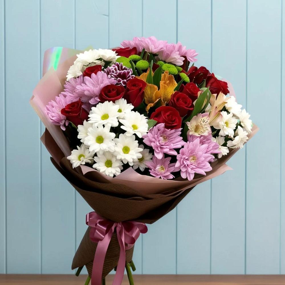 Букет цветов из: Розы, Хризантемы и Альстромерии в Барда