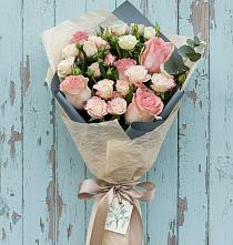 Букет цветов из:  Розы в Барда
