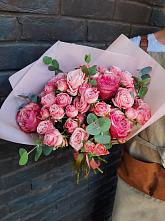 Букет цветов из:  Розы в Барда