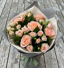 Букет цветов из:  Розы в Барда