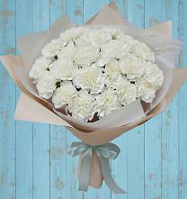 Букет цветов из:  Гвоздики в Барда