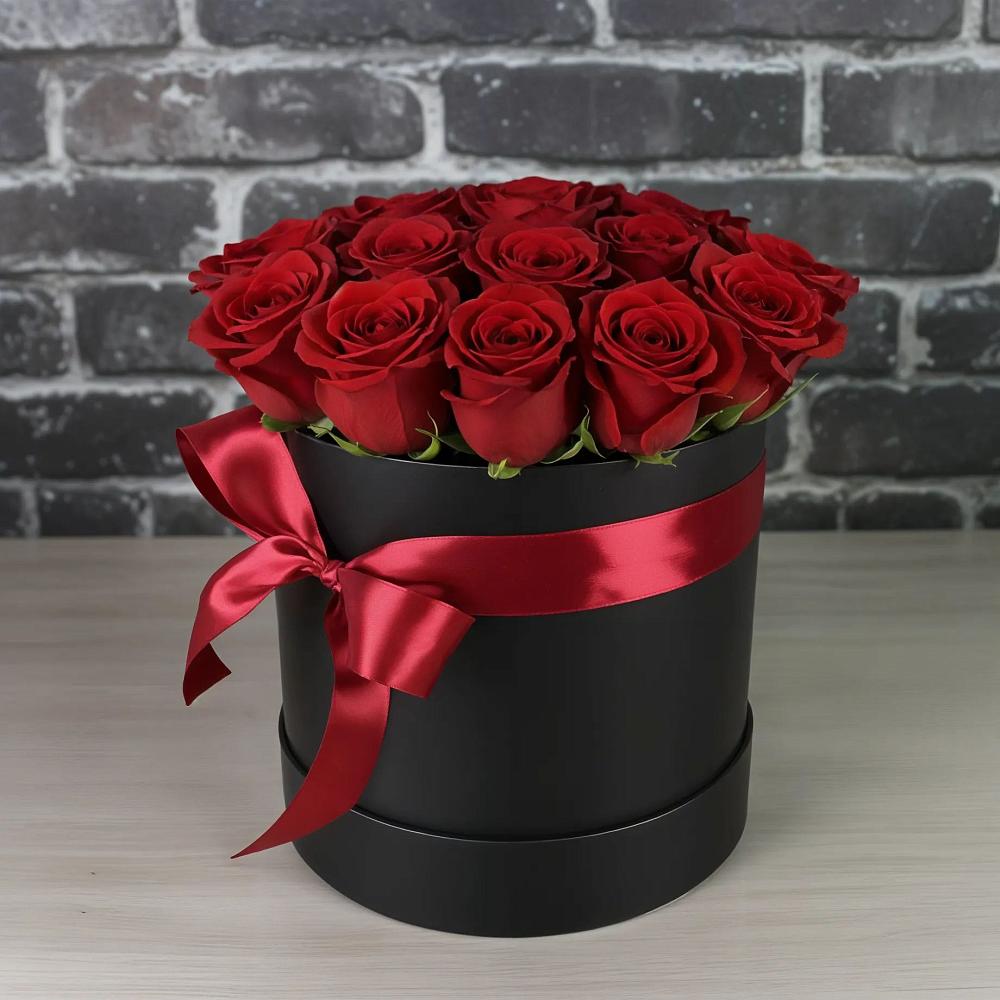 Цветочная композиция из Розы в шляпной коробке в Барда