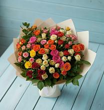Букет Микс из разноцветных кустовых роз в Барда