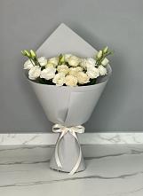 Букет цветов из:  Розы и Лизиантусы в Барда